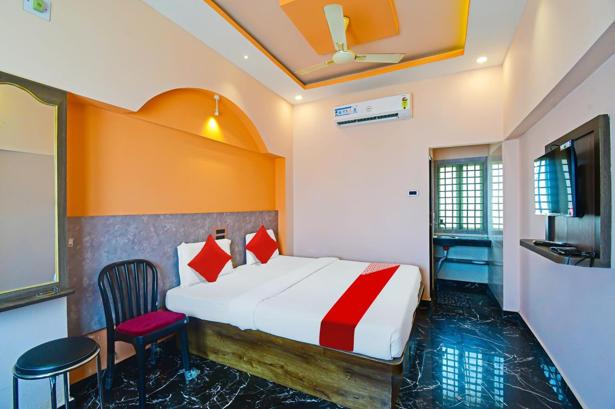 Oyo Flagship Hotel Sea Garden Puri Ngoại thất bức ảnh